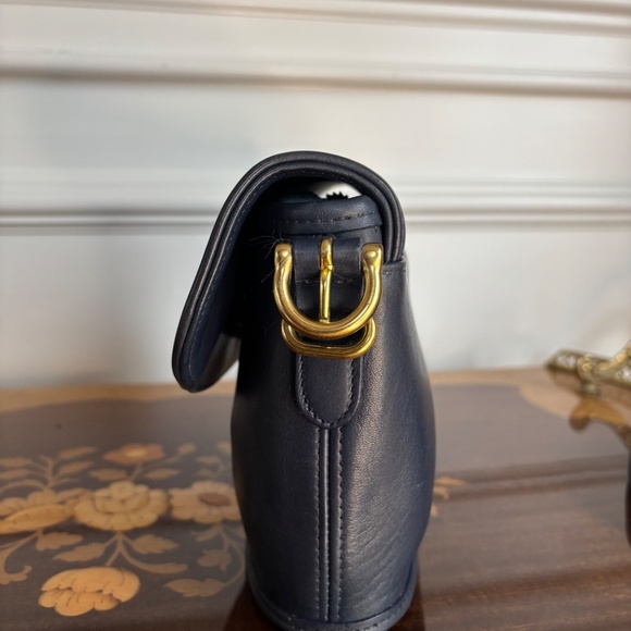 Vintage Coach Equestrian Small Flap #9801 - Picture 16 of 16